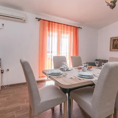 In With Wifi And 2 Bedrooms * Drage